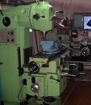 6Р10 станок фрезерный
